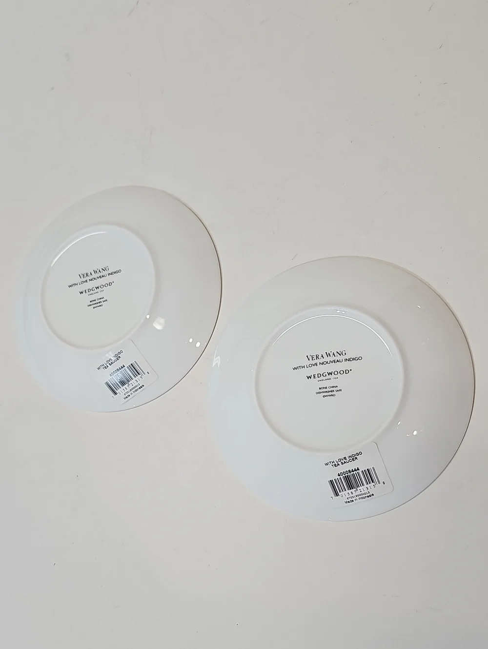 NWT Wedgwood Vera Wang With Love Nouveau Indigo Navy + Silver Tea Saucers - S/2